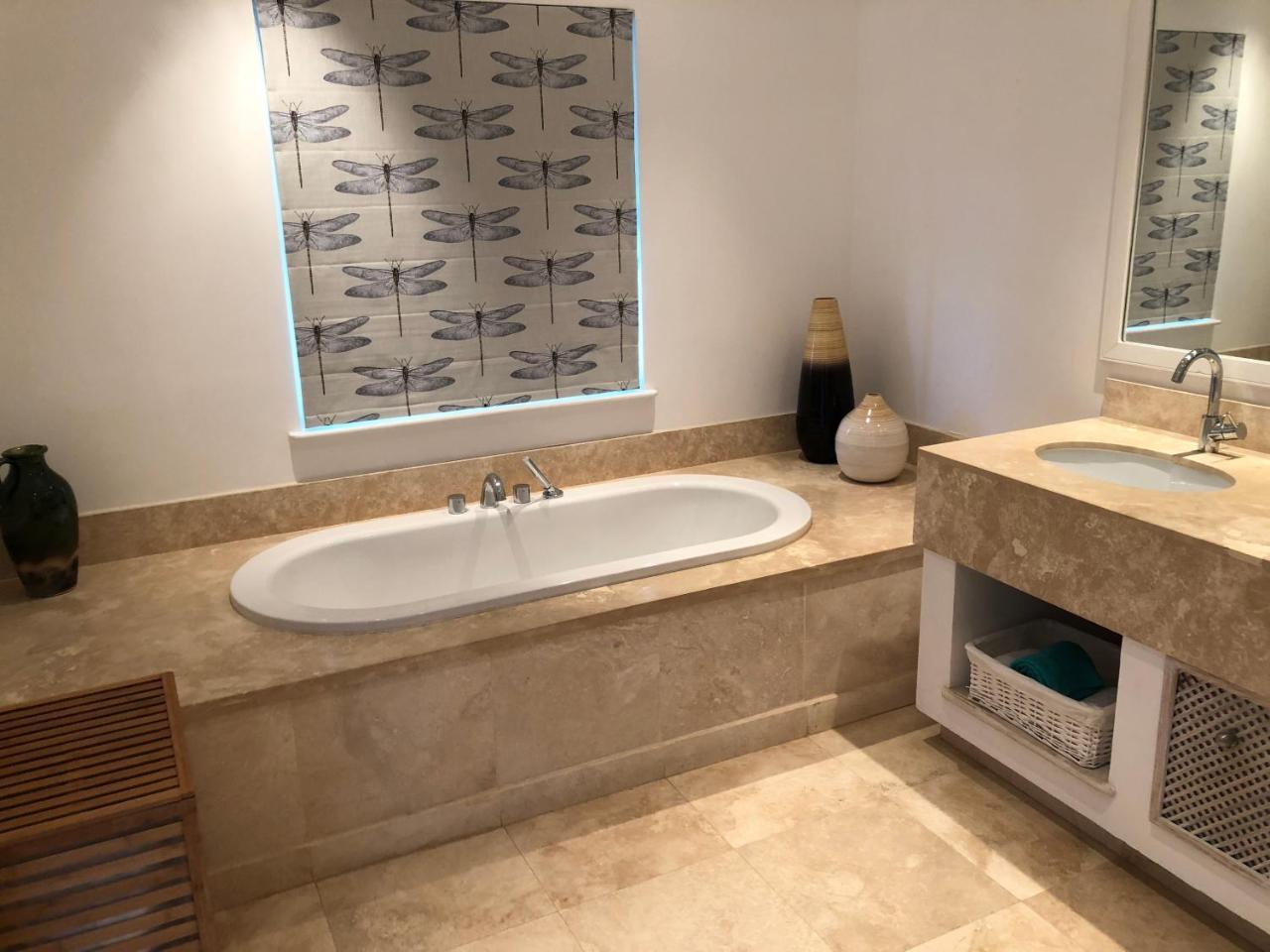 Battaleys Mews Villa